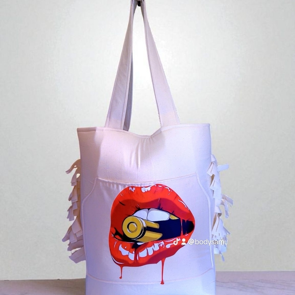 Trendy White Tote Bag with Artistic Lip Design - Picture 2 of 5